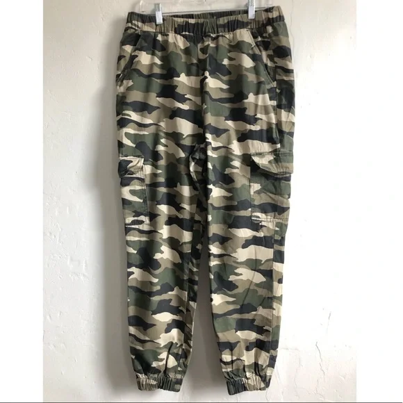 H&M camo pants / Divided Size:12 - Picture 1 of 2